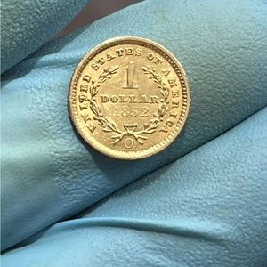 Gold coin